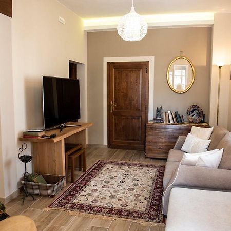 La Rosa Di Francesco Inn Valfabbrica Ngoại thất bức ảnh