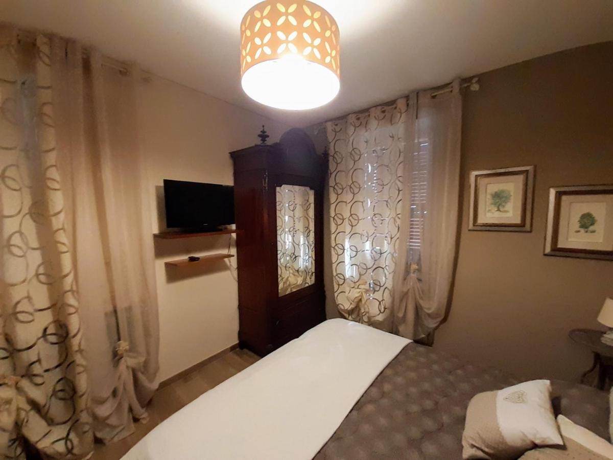 La Rosa Di Francesco Inn Valfabbrica Ngoại thất bức ảnh